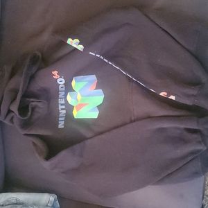 Nintendo 64 sweatshirt size small boy teens